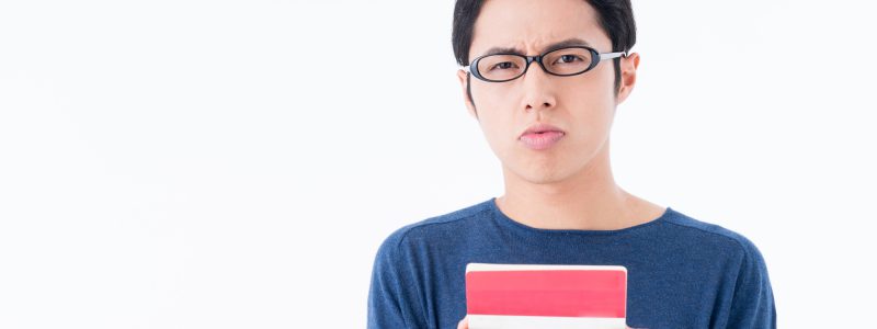 預金通帳男性